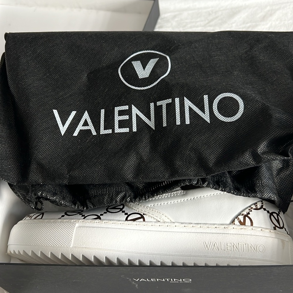 Mario Valentino Woman’s Leather Slip On Sneakers 
Brand New in Box 
Never Worn - Picture 10 of 10